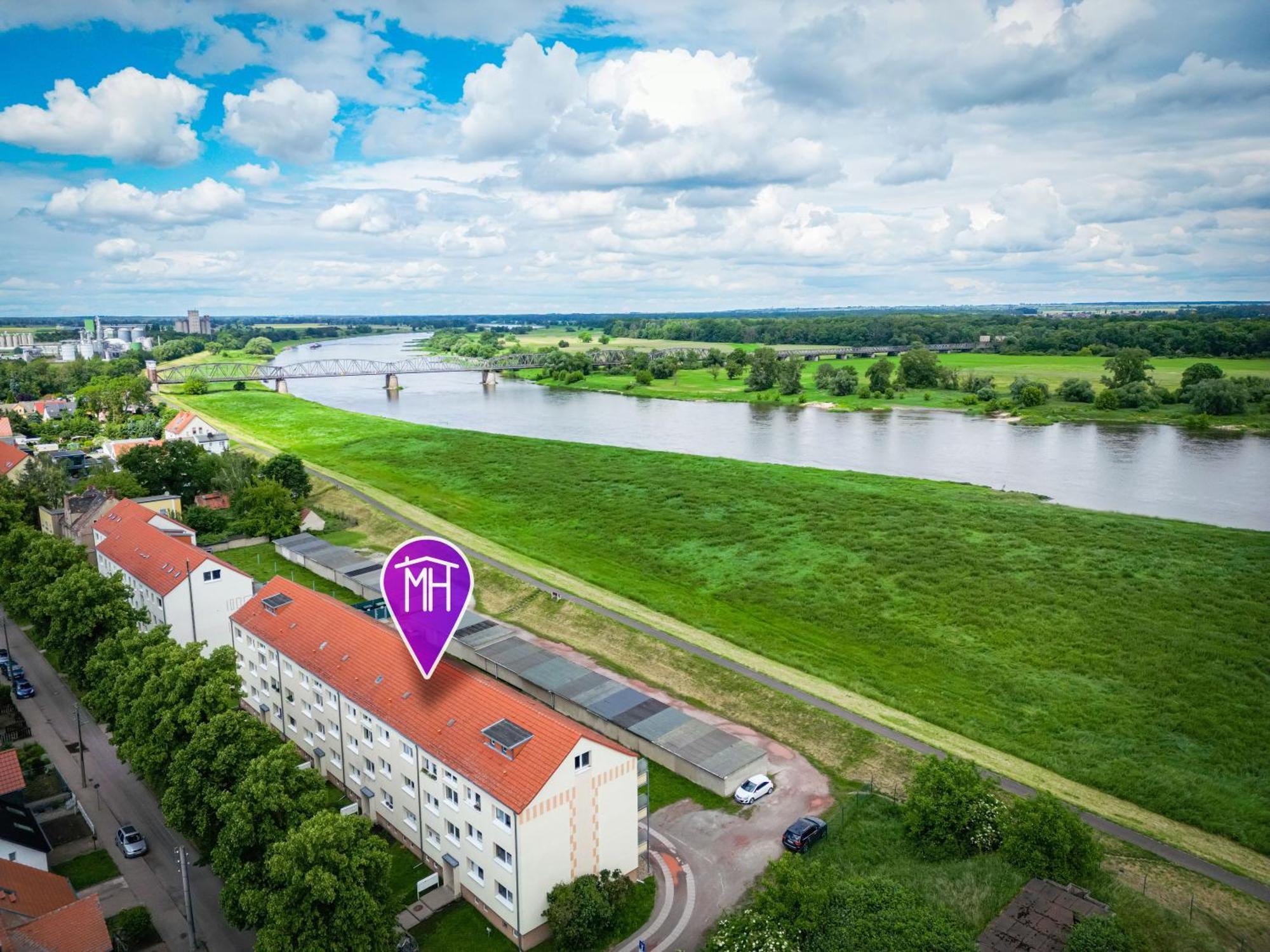 Zauberhafte Ferienwohnung In Barby Balkon Mit Elbblick Am Elbe-Saaleradweg 外观 照片